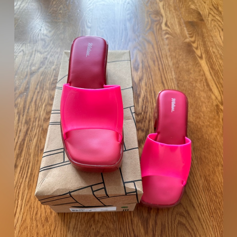 NEW IN BOX Melissa Jelly Heels Shape in Hot Pink (Size 8)